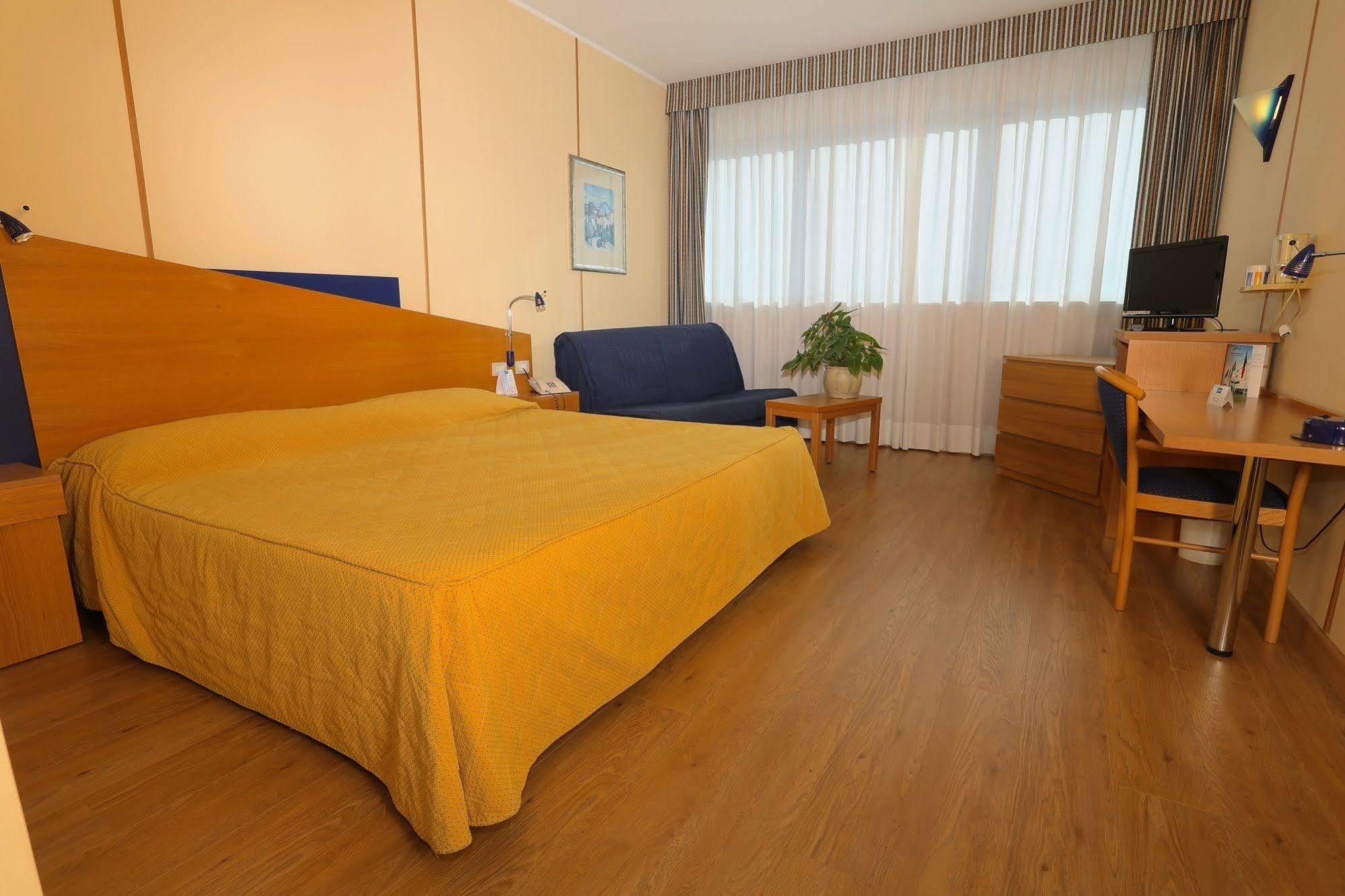 Express Aosta East 3*